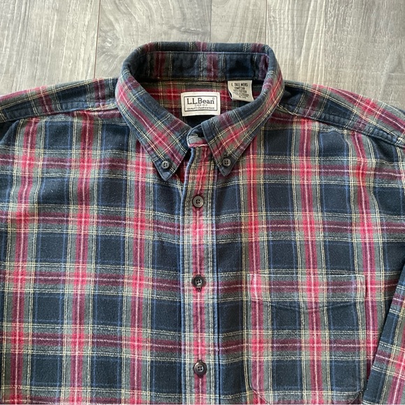 VTG LL Bean Scotch Plaid Flannel Shirt
# 0MT38
Men’s Large TALL
Black Red Green - Picture 3 of 7